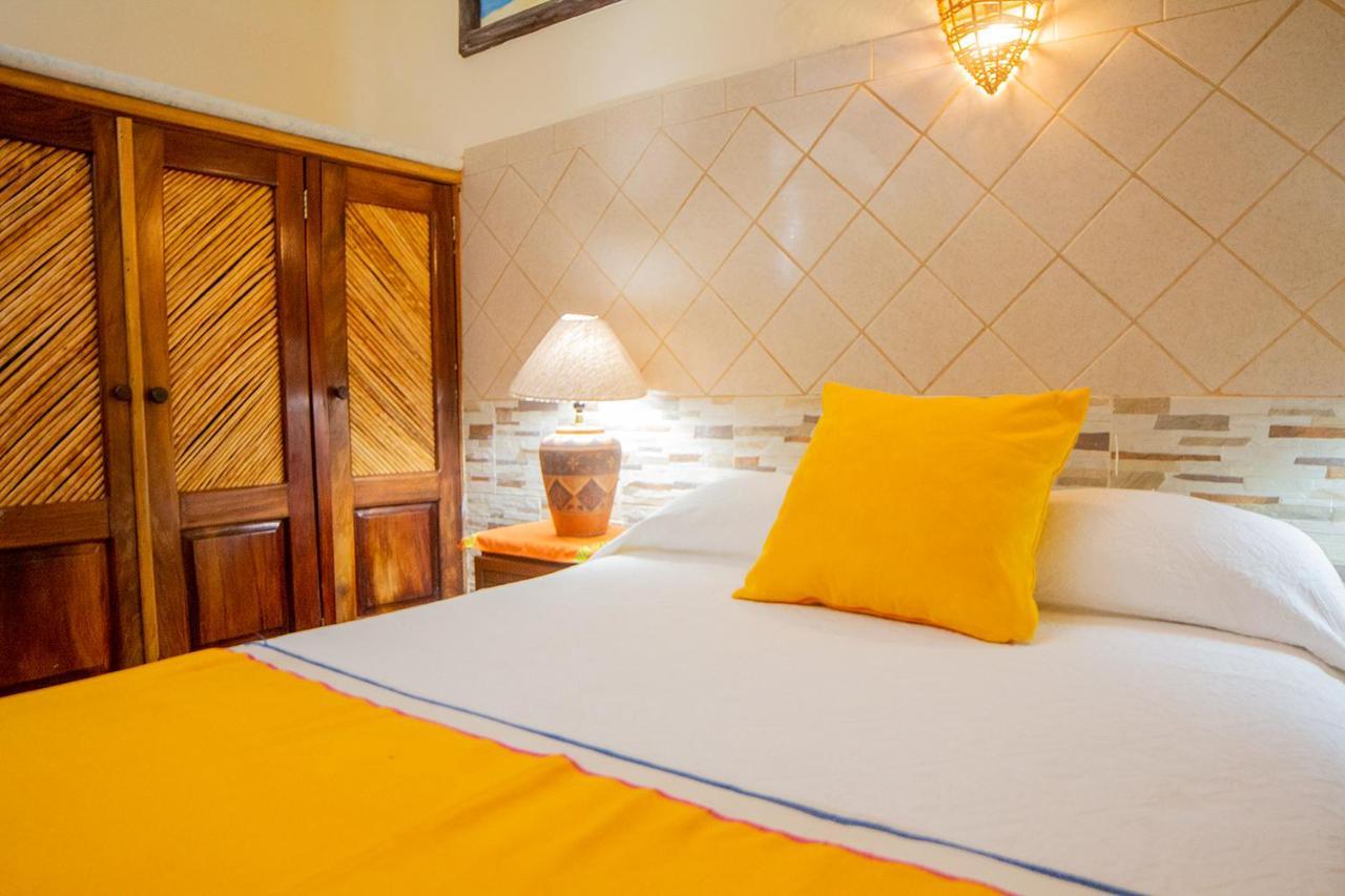 Jaqueline Hotel